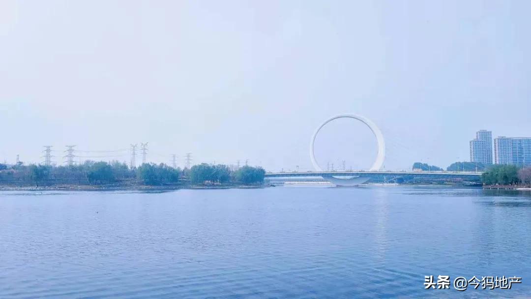 滨河国际新城刚开始房价是多少,滨河国际新城区的房子值得买吗