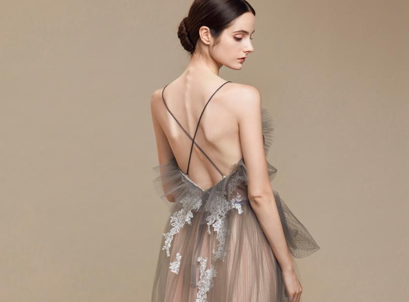 背后暗沉还老是长痘怎么办？不要害怕，我来帮助你