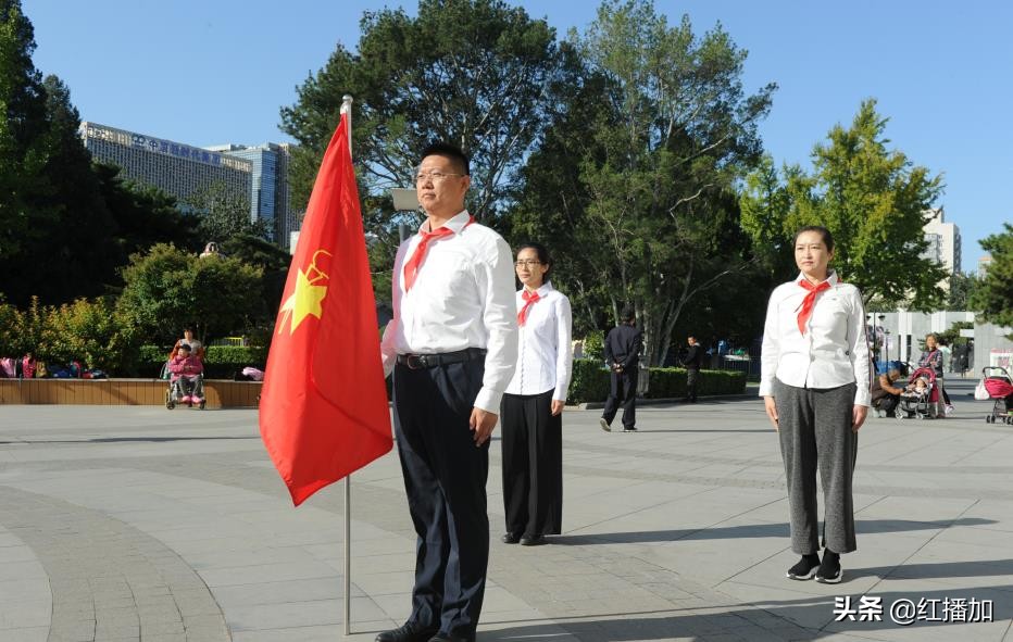 少先队员参加少先队活动感受,小学少先队员入队活动