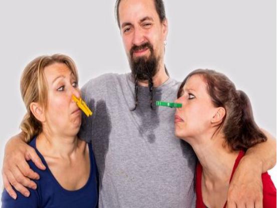 狐臭是本身原因还是天生的,狐臭是种病吗