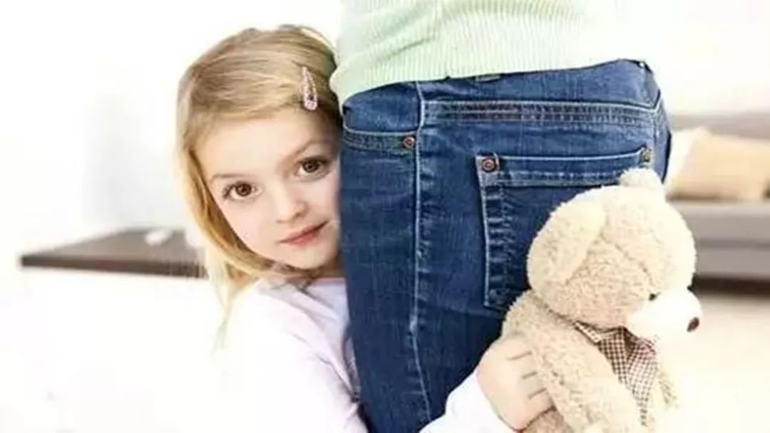 一个依赖性很强的人怎么学会独立,小孩依赖性大怎么和家长沟通