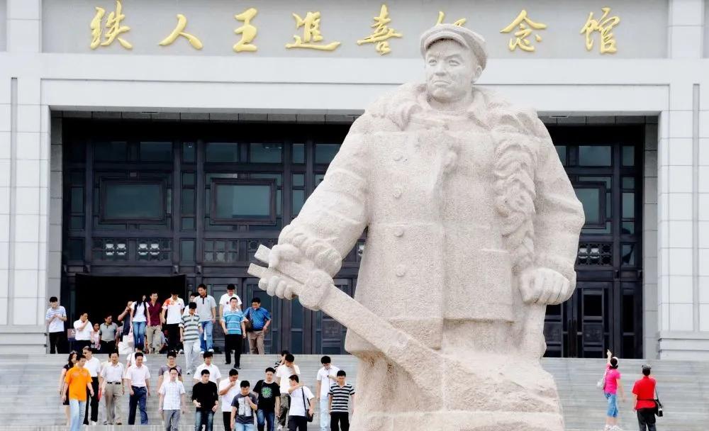 长春沈阳和哈尔滨哪个地方大,哈尔滨和沈阳哪个能成为中心城市