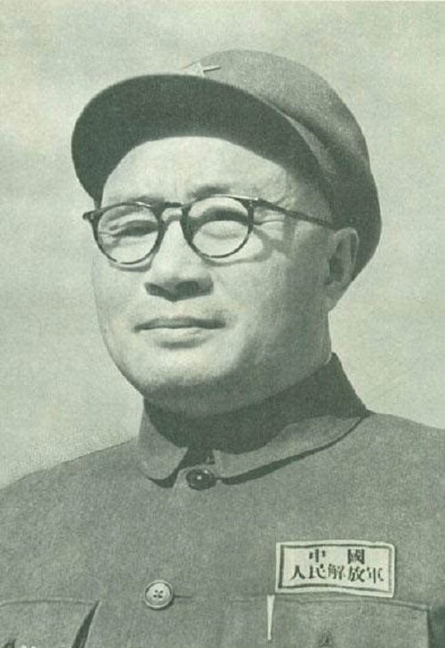 杜家岩之战:*伯承刘**背水一战打败杨森,几十人缴械上万人