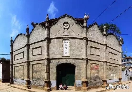 2019陕北榆林过大年!打铁花、转九曲……这个千年古县令人着迷