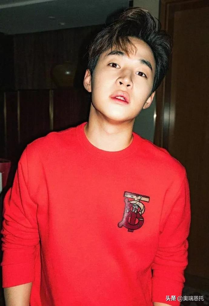 burberry深蓝色搭配 (burberry鼠年限定)