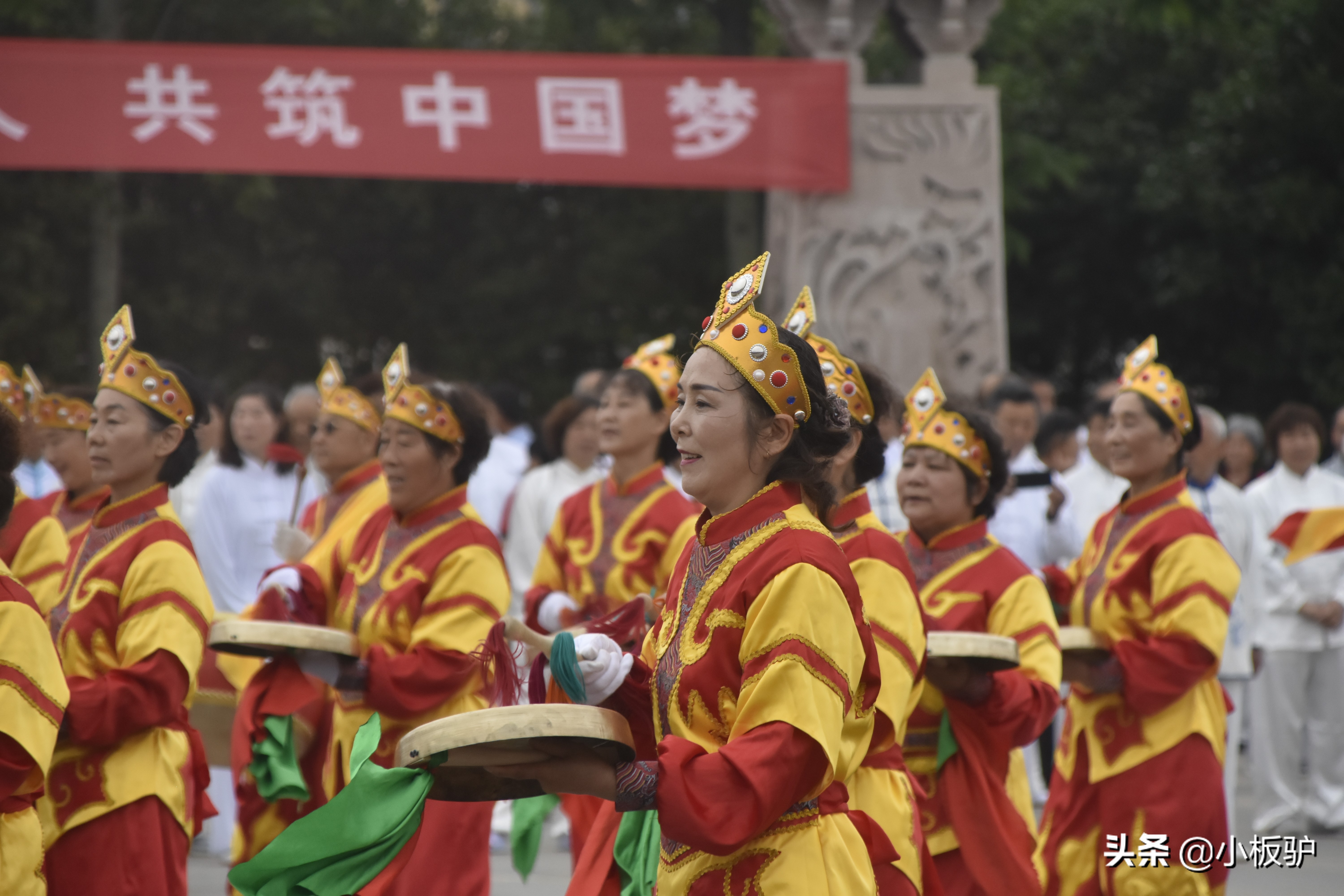 激情锣鼓表演,秧歌威风锣鼓表演完整版