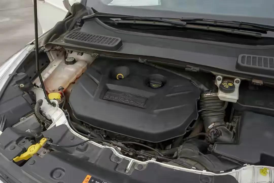 二手10款台湾版福特翼虎2.3评测,2014年顶配2.0t二手翼虎值不值得买