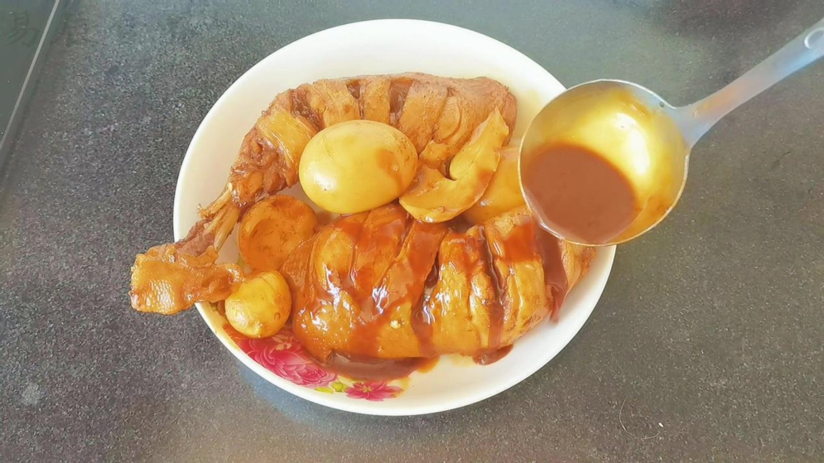 不加一滴水焖出史上最好吃的鸡腿,家常油焖鸡腿的做法