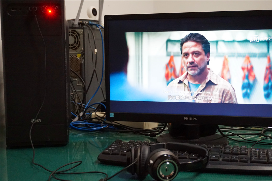 电脑耳机孔坏了换啥配件,电脑耳机孔坏了怎么修理多少钱