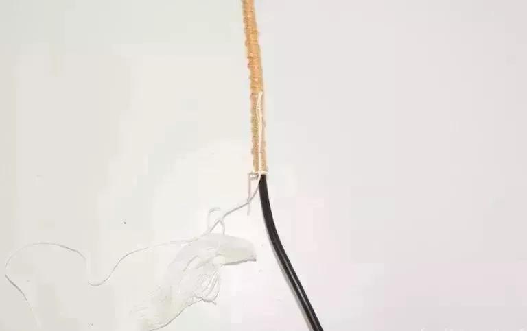 苹果手机屏幕摔碎了换屏多少钱,手机屏碎了不用花钱怎么自己修复