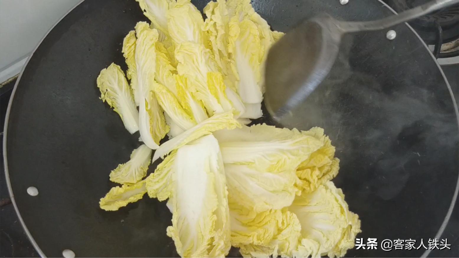 白菜炖粉条怎么做味道最佳,白菜炖粉条怎么做好吃又嫩