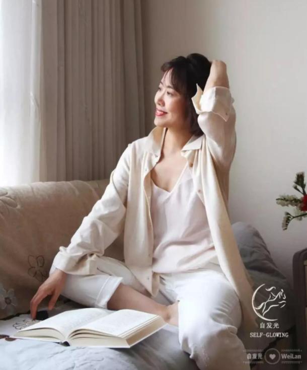 王菲谢霆锋年轻时的视频,王菲谢霆锋年轻时视频同台