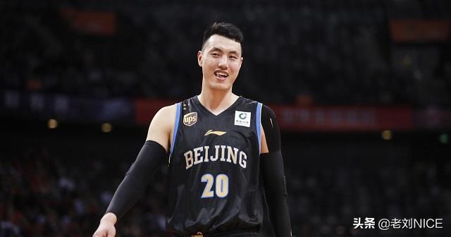 翟晓川回应单挑高中生视频,翟晓川比赛运球