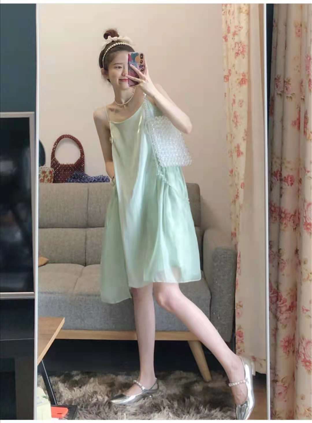 短款羽绒服搭配连衣裙好看吗,短款旗袍连衣裙搭配半身纱裙