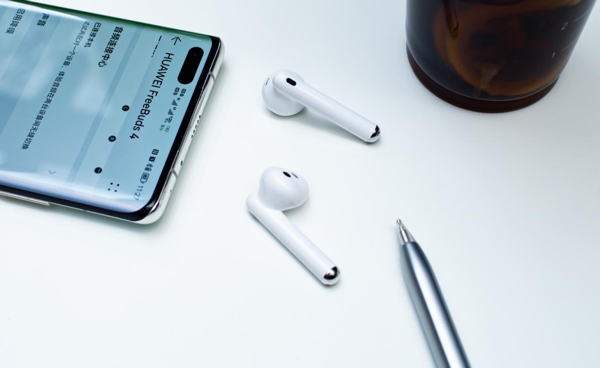 鍗庝负鑰虫満watchfreebuds,鍗庝负闄嶅櫔鑰虫満freebuds4璇勬祴