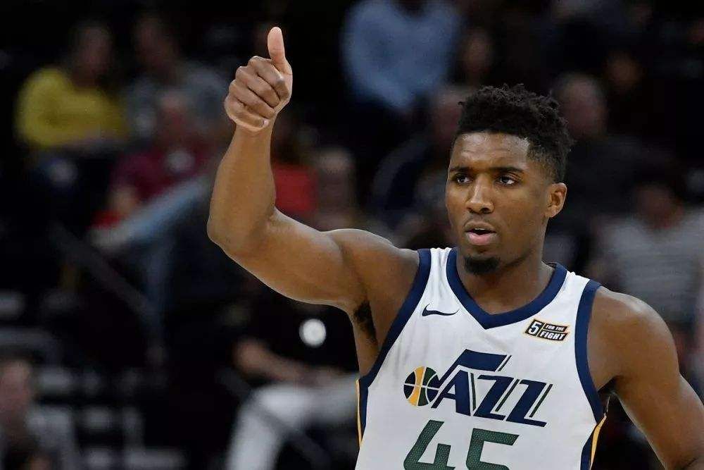 2011年犹他爵士队控卫,nba米切尔多诺万