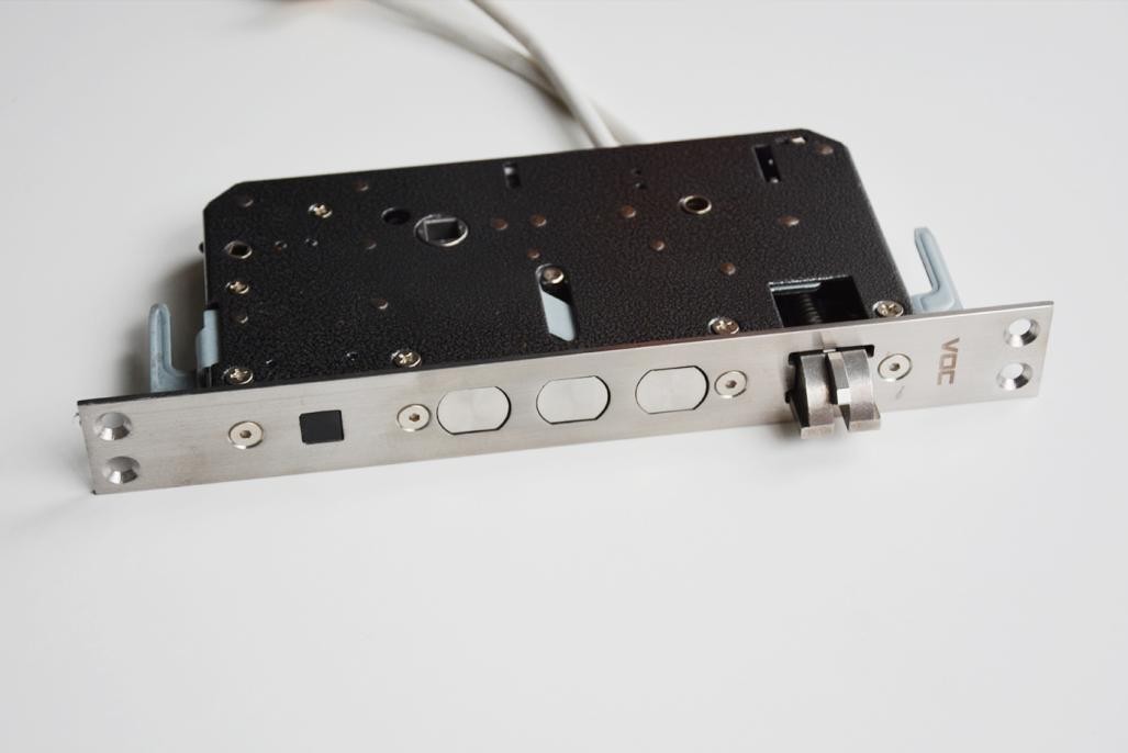 voc智能门锁x6安装教程,荣耀voc智能锁