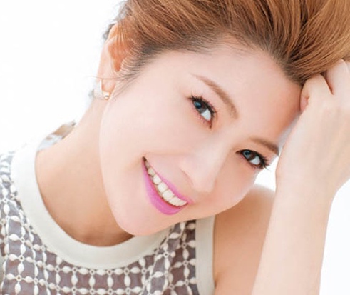 什么美白洗面奶比较好,祛痘洗面奶和美白洗面奶哪个好