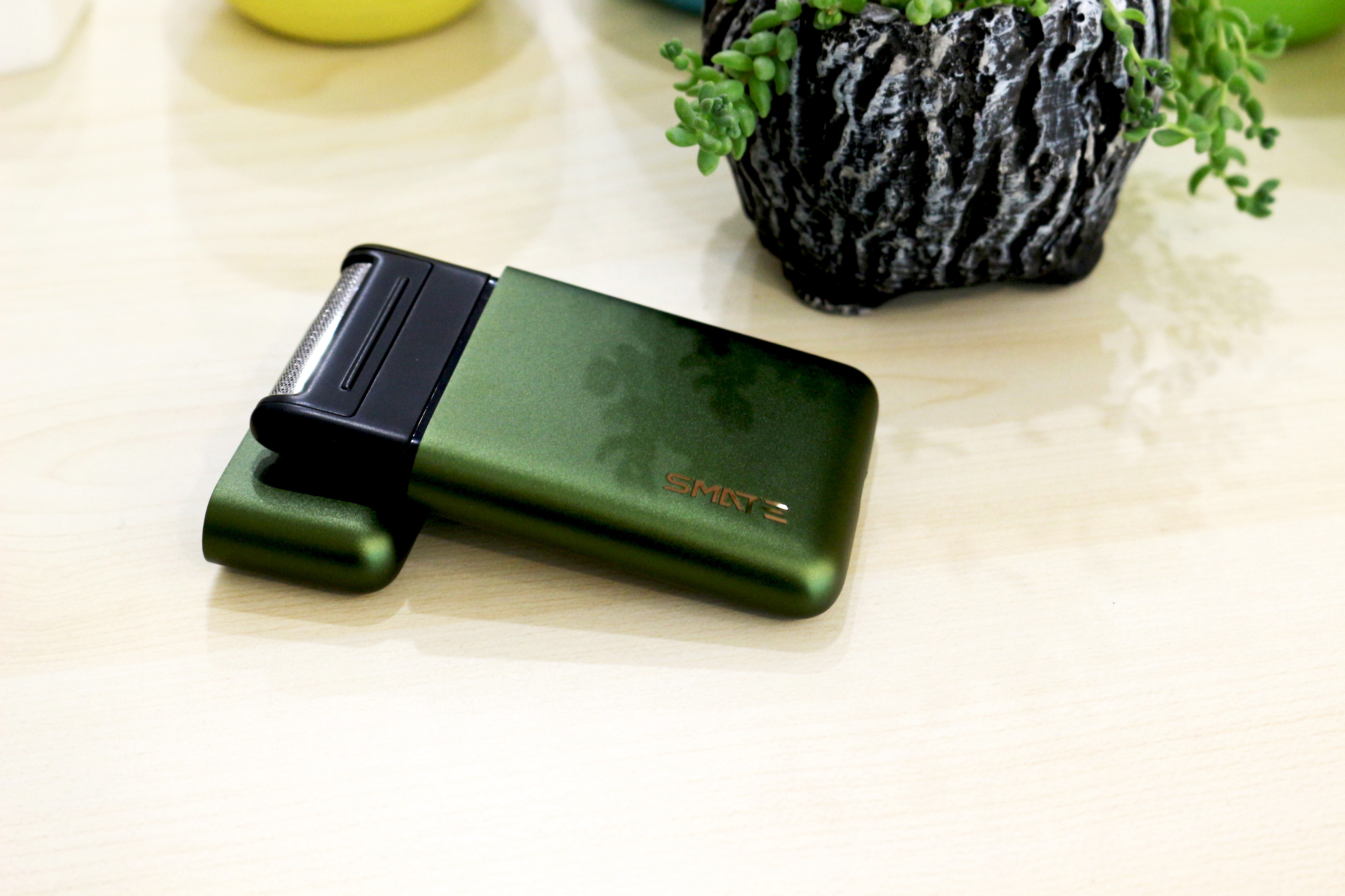 剃须刀苹果11,iphone11电动剃须刀