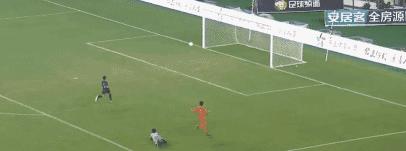 心疼柬埔寨门将!金山杯国足3:0柬埔寨,柬埔寨门将各种被戏耍