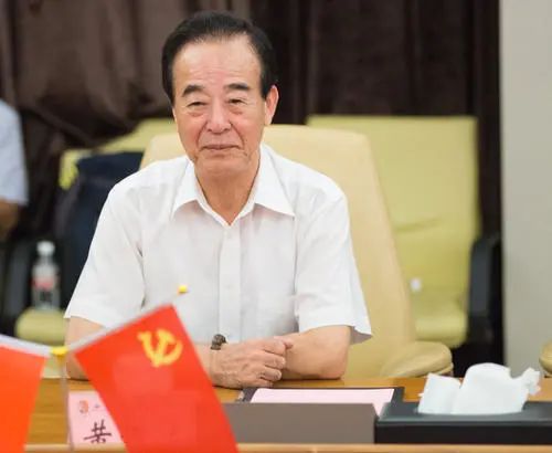 被称为汕头最低调的大老板，产品保质保量，他是潮汕建筑界的传奇