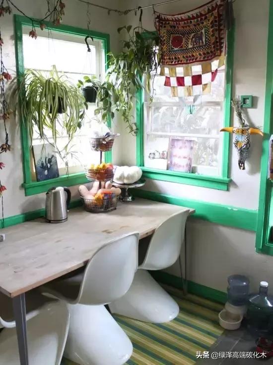 室内花花草草怎么布置,怎样把花花草草弄墙上