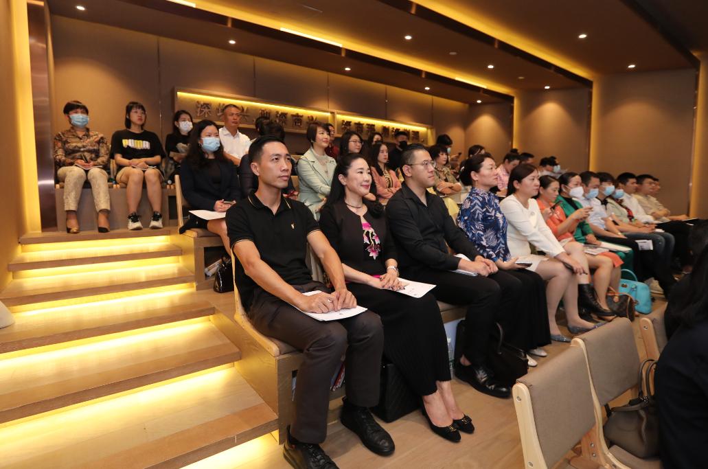 深商半月谈|王佑贵、田地的深圳情怀,续写春天的故事