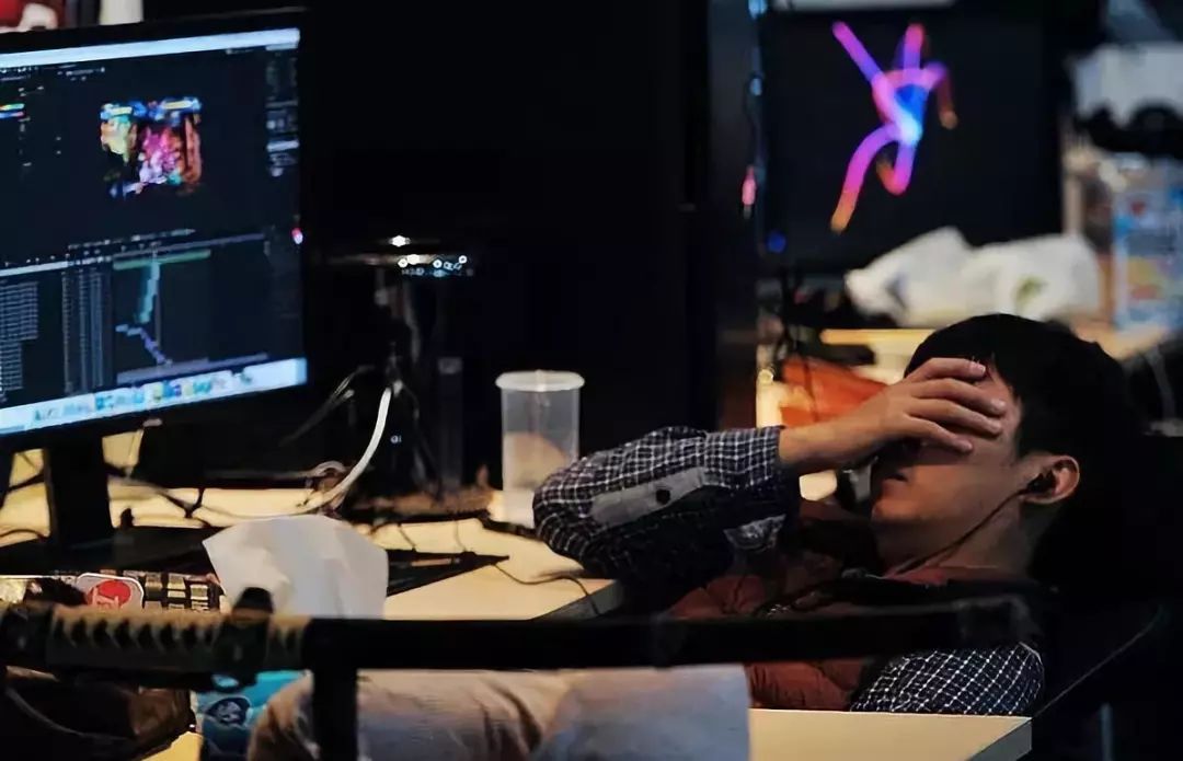 线上与线下之争解析,线上和线下该如何抉择