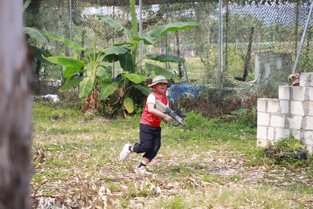 亲子足球嘉年华广州上演,小学足球嘉年华亲子运动会