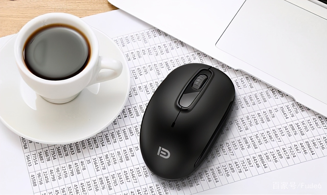 富德无线鼠标下面指示灯不亮,新手用鼠标不灵敏的解决方法