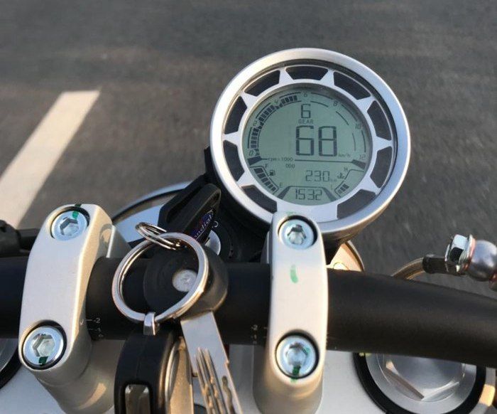 试驾阿普利亚cr150,19款阿普利亚cr150