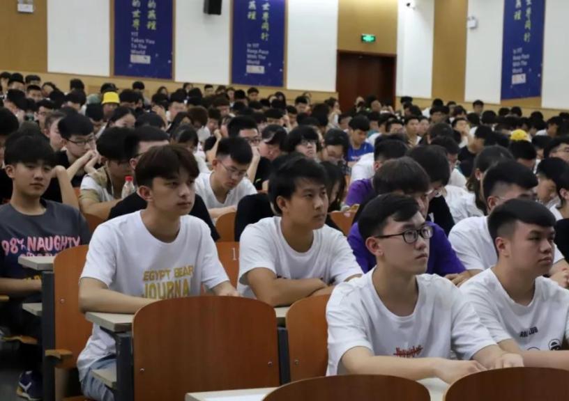 这所高校不是211,但“计算机”实力远超985,被称“IT人才摇篮”