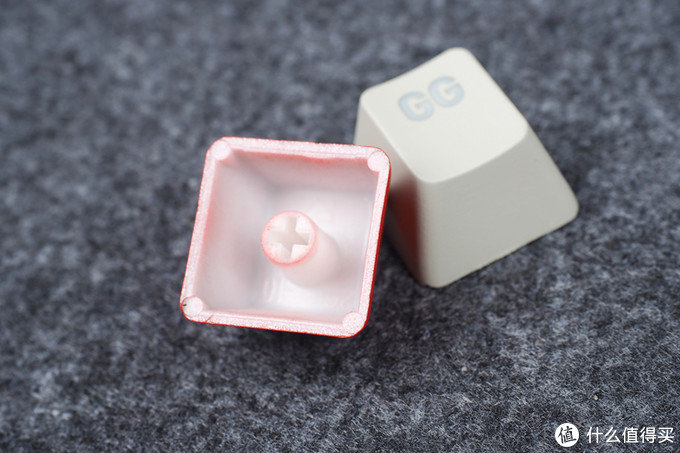 xtrfym4和xtrfym42区别,xtrfym4鼠标适合多大的手