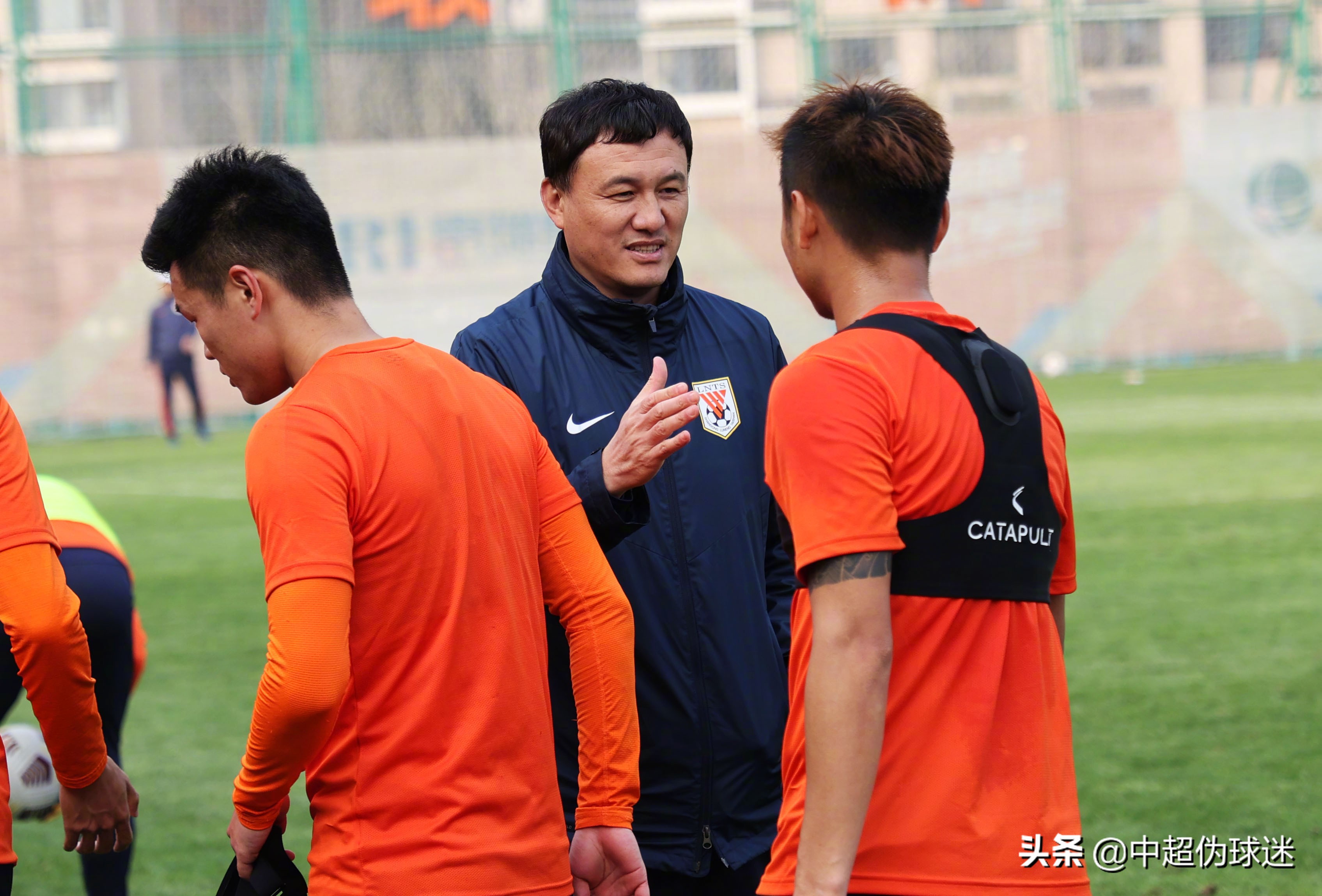 5球惨败上港后，泰山队痛定思痛继续补强，试训“中甲大杀器”