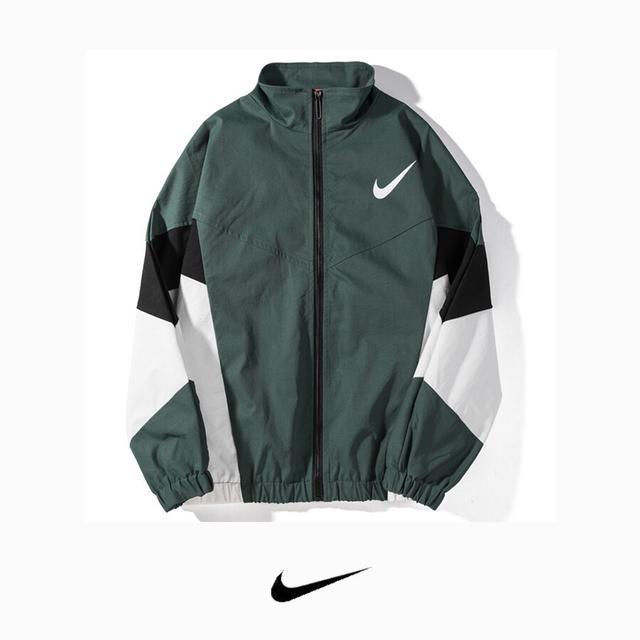 耐克衣服哪个系列穿着好看,耐克红色卫衣新年款