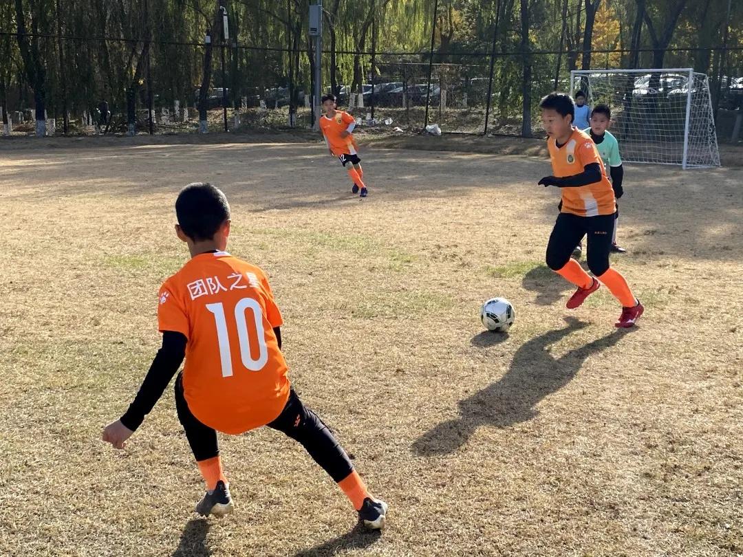 丰台区校园足球比赛圆满闭幕,北京小学2018年足球联赛视频