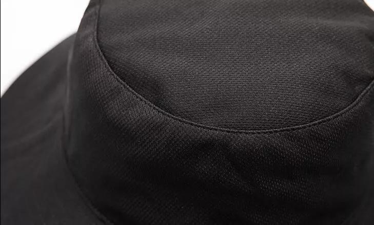 女人过40，建议出门戴帽子，既防晒又减龄，45像35，时髦又有档次