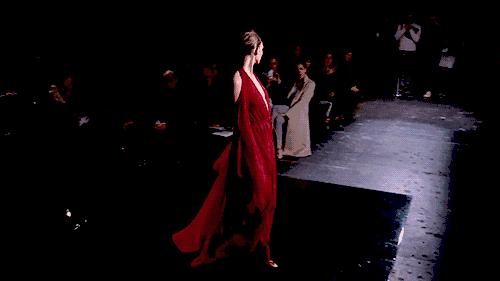 减肥期间便秘吃什么可以改善,减肥青菜吃多了便秘