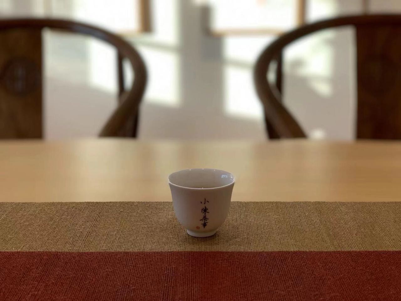 和紫砂杯差不多的杯子,盖碗和飘逸杯泡茶有区别吗