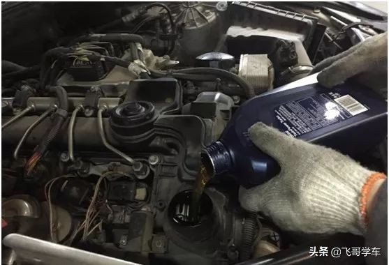 宝马f18保养完抖动,宝马f18十四万公里要换什么