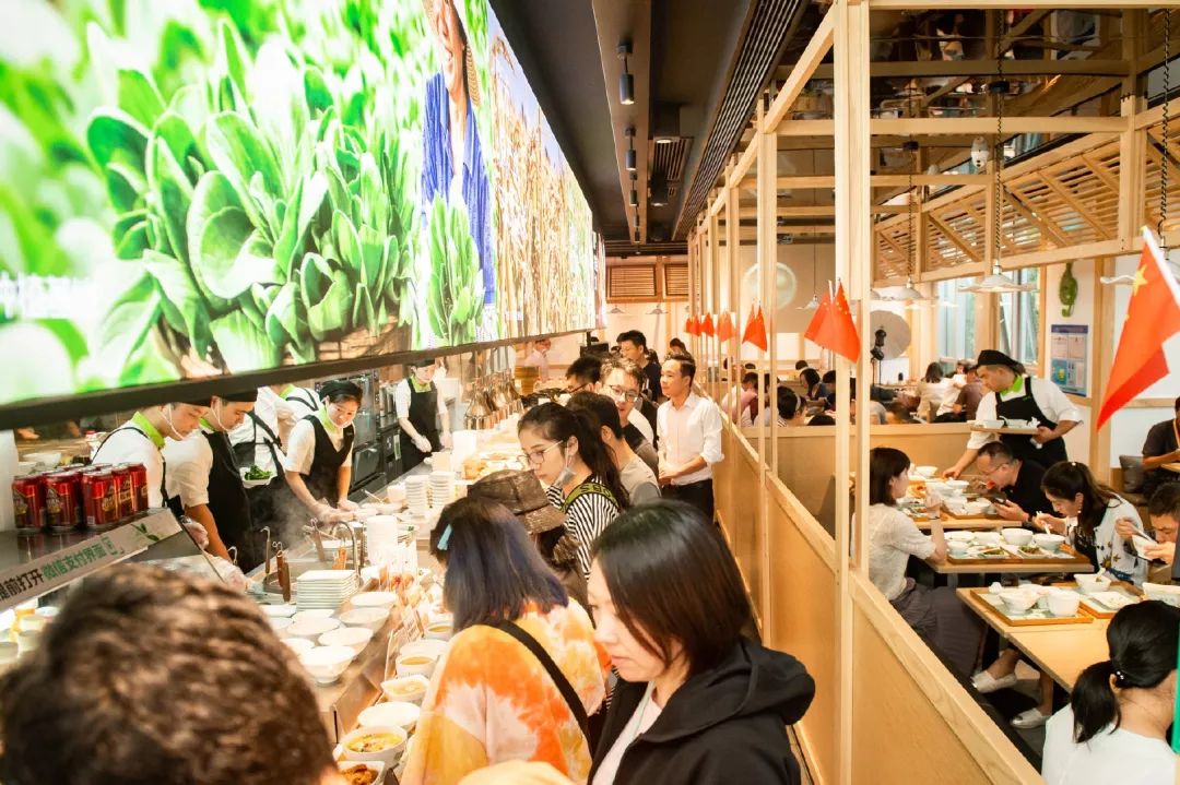 这家“中式快餐店”拳打真功夫、脚踢德克士,可我真的不认识啊