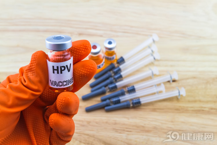 有炎症的人感染hpv的概率大吗,是不是百分之八十的女性会感染hpv