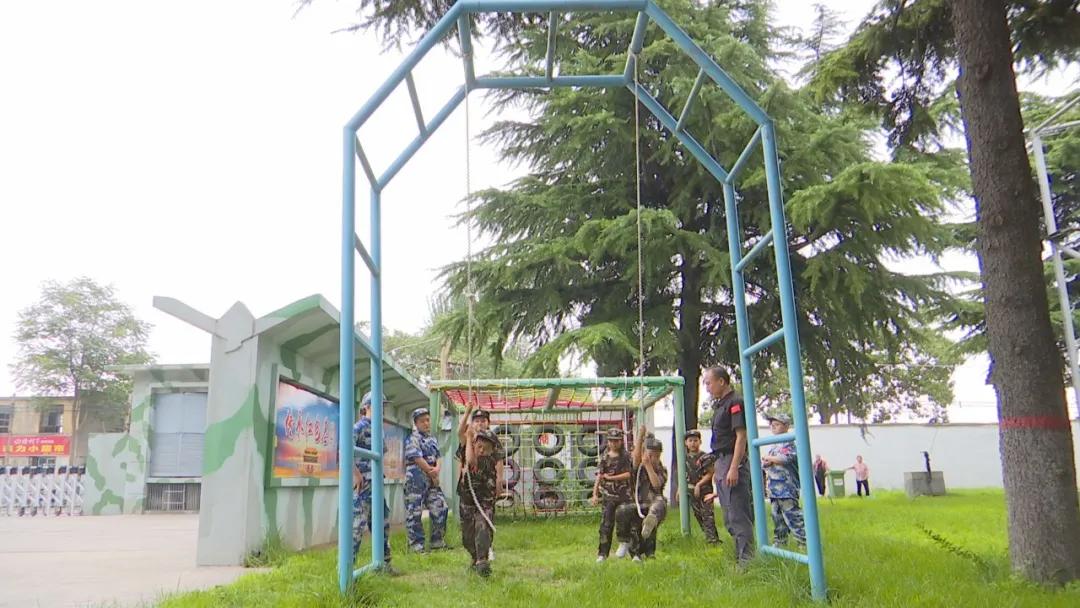 韩城苏山营地过暑假：我“当兵”我快乐我成长（图）
