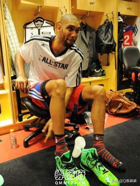 喷泡球鞋,球鞋喷泡