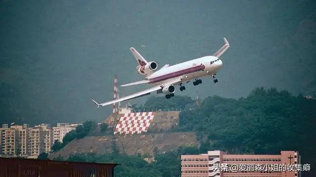 香港启德机场最后一架航班,beyond启德机场演唱会