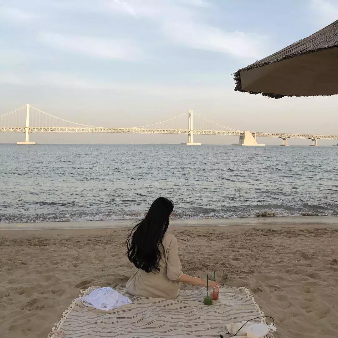 29岁女孩独居图片,29岁独居女孩的视频