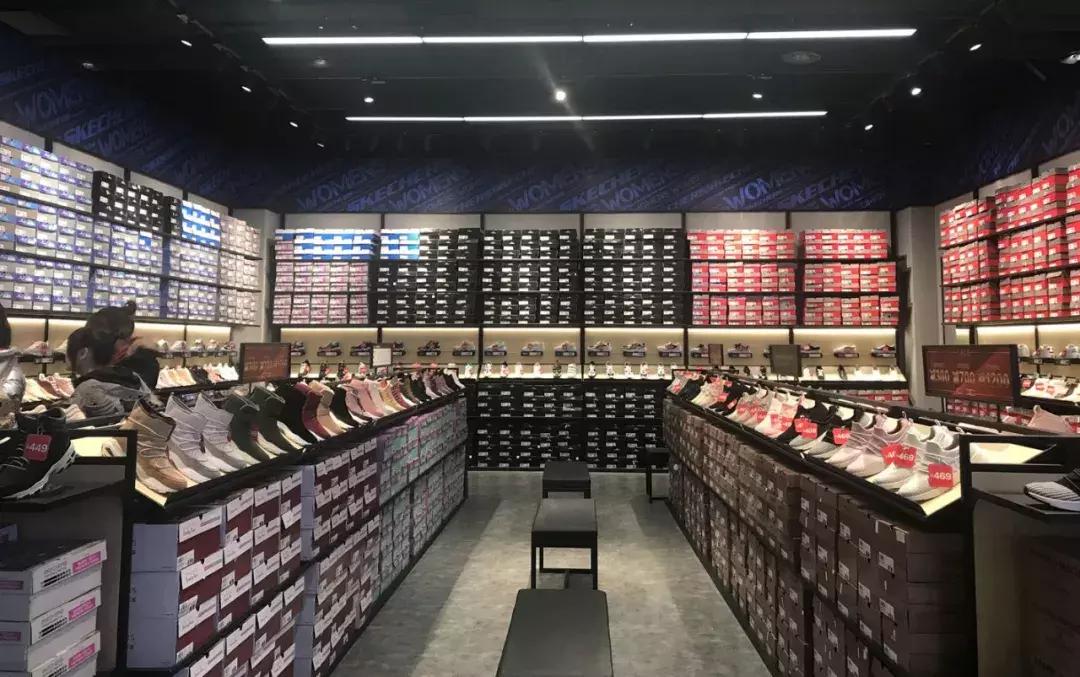 斯凯奇与阿迪达斯竞争,斯凯奇和阿迪耐克哪个更好