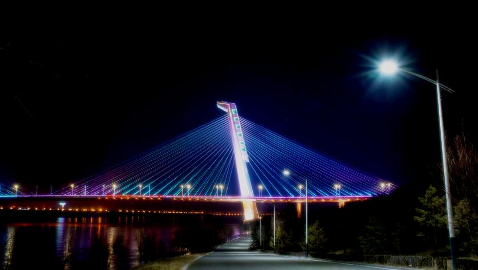 鄂尔多斯鬼楼事件的新闻,鄂尔多斯房地产泡沫事件