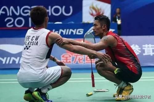 打羽毛球超过三年你该懂得这些,羽毛球有谁一直被伤病困扰