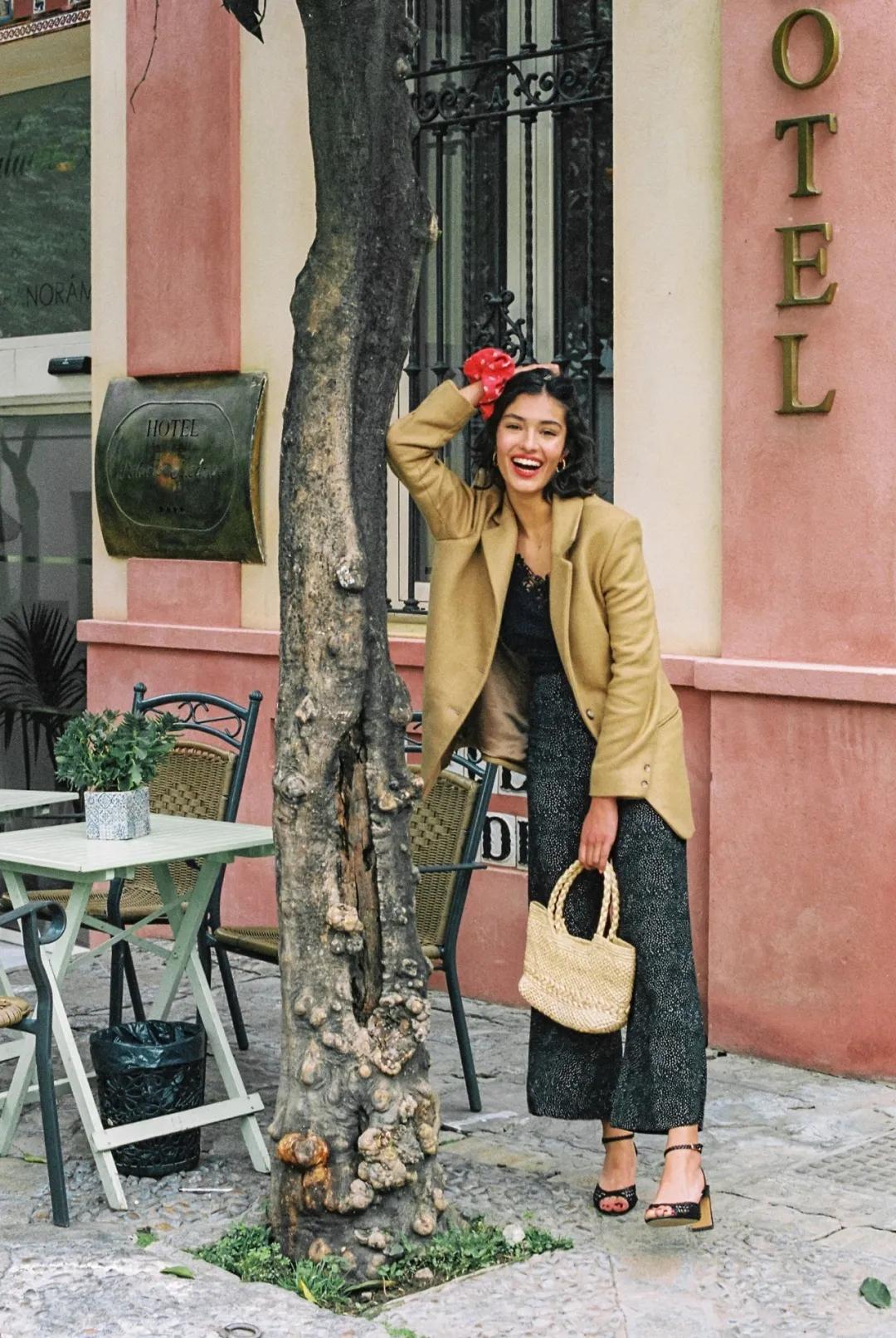 一套西装又正式又休闲,30-35岁女性春季穿搭西装